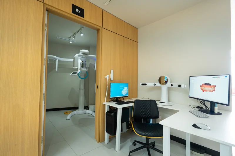 modern equipment technology dental clinic in mexicali lets smile dentistry